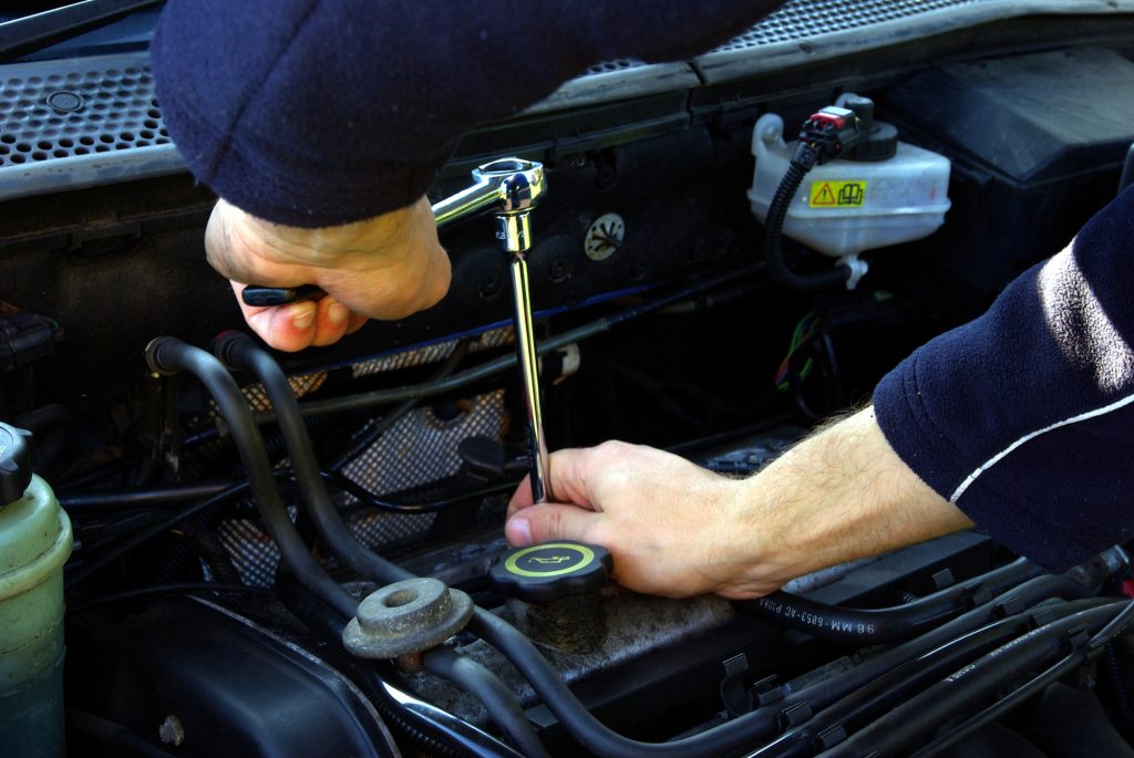 7 Easy DIY Car Repairs