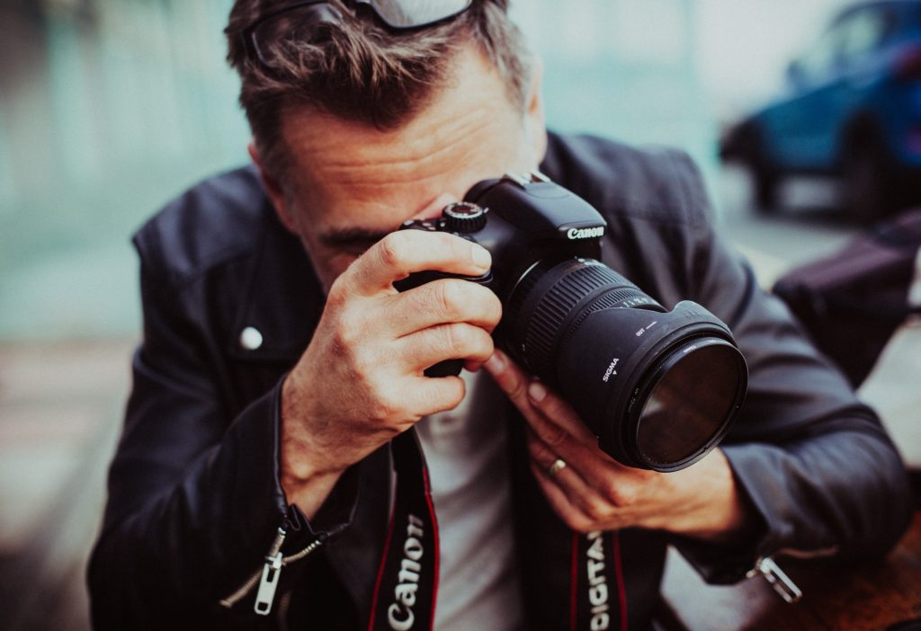 7 Pro Tips for Pursuing a Career in Fashion Photography