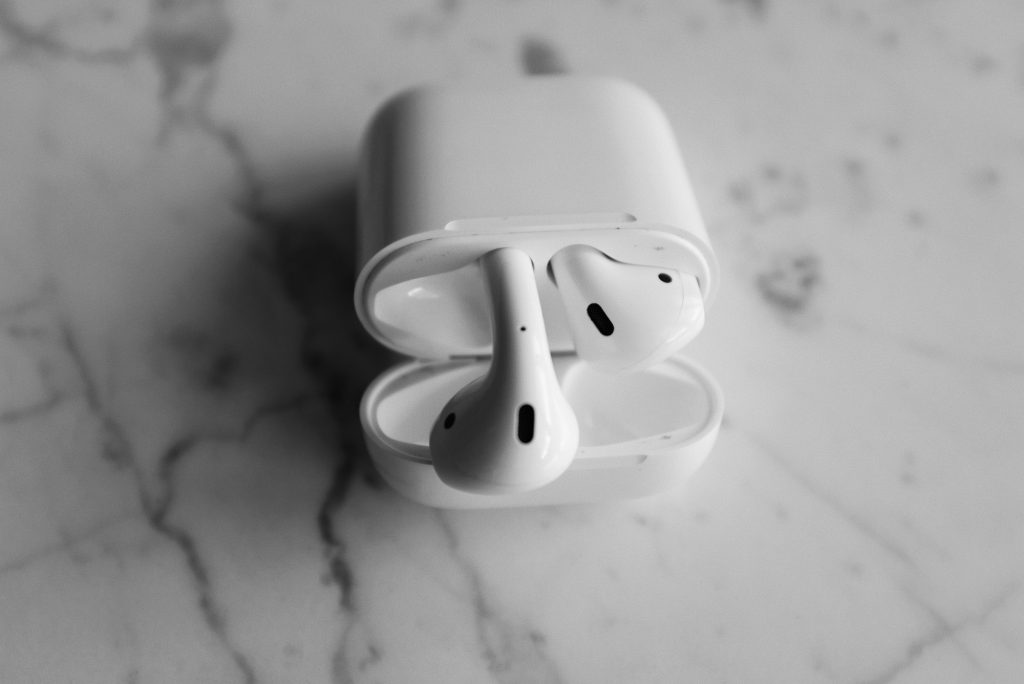 Galaxy Buds vs AirPods: Which is Better?