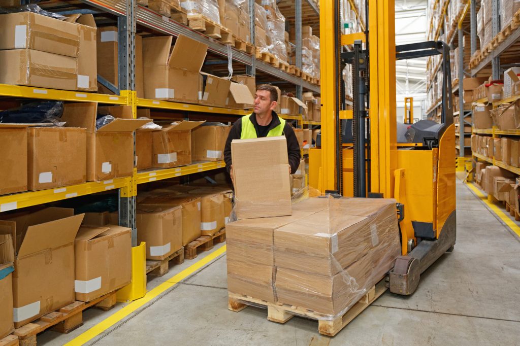 Why Outsourcing to Order Fulfillment Companies Makes Sense for Your Ecommerce Business